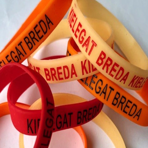 rood polsbandje rubber Kielegat