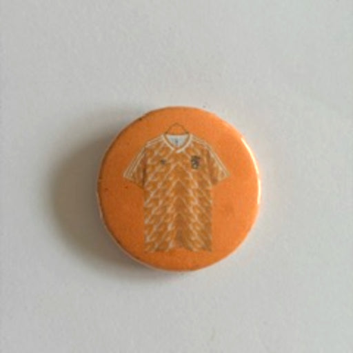 Button Oranje shirt 88 32 mm