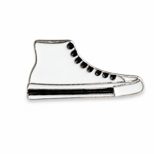 Sneaker Emaille Pin